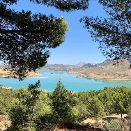 شقة In Ardales, Cerca El Caminito Del Rey Y Embalses *
